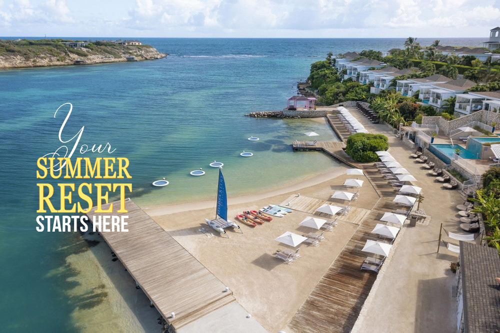 Oceanfront villas beside the beach at Hammock Cove Antigua