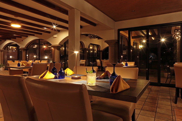A forest deck dinner experience at Los Establos Boutique Resort Panama