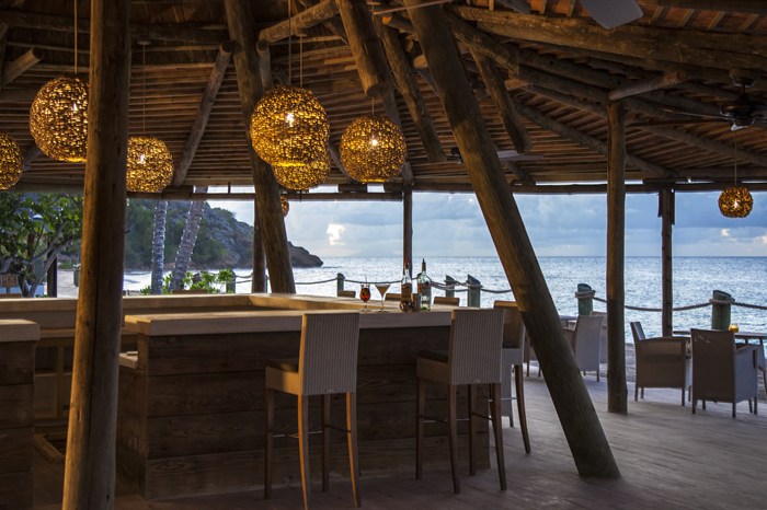 5 All-Inclusive Bars and Lounges at Galley Bay Resort & Spa Antigua