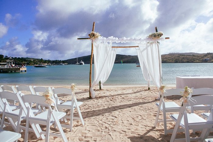 Fine dining at Piccolo Mondo at St. James's Club Antigua